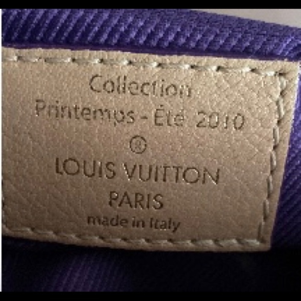 Louis Vuitton Underground Messenger - Picture 7 of 14